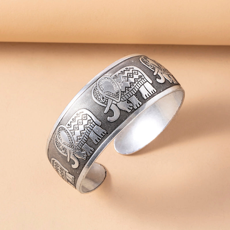 Vintage silver elephant engraved cuff bracelet by Turquoise Vintage